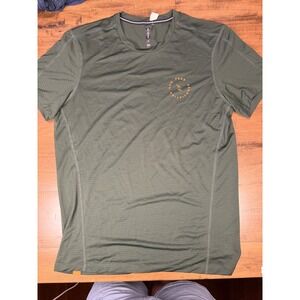 Ten Thousand Distance Shirt Mens Medium Green Run Free Association Training Tee